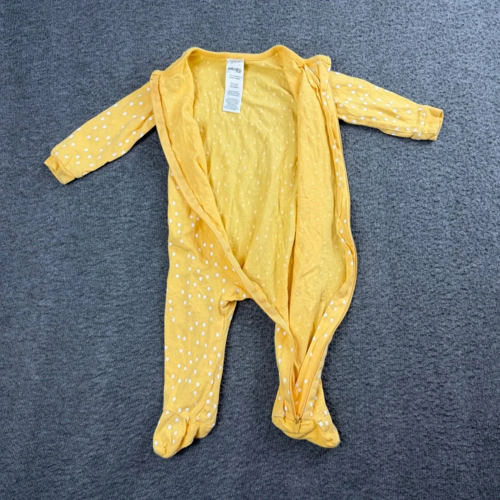 Onesies Brand Footed Sleeper Kids 3-6 Months Yellow Polka Dot Zip Up Pajamas‎
